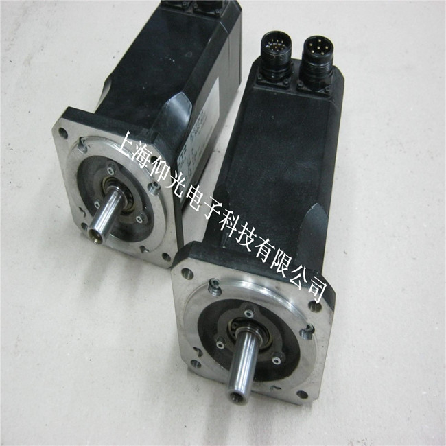 ËÅ·þµç»úάÐÞ