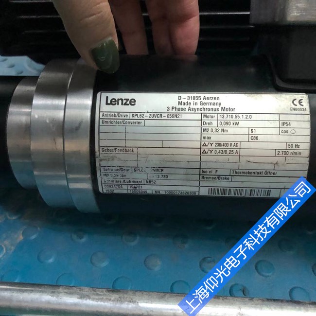 ËÅ·þµç»úάÐÞ