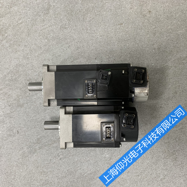 ËÅ·þµç»úάÐÞ