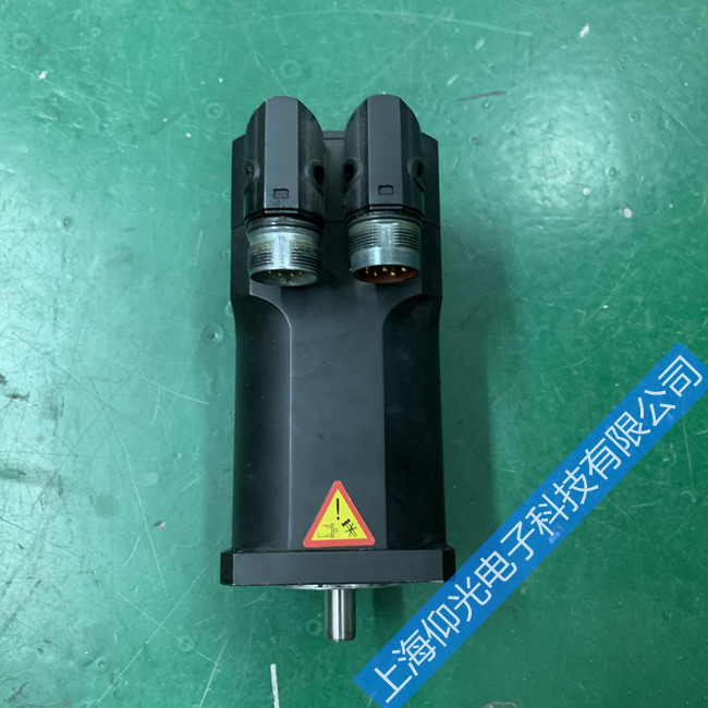 ËÅ·þµç»úάÐÞ